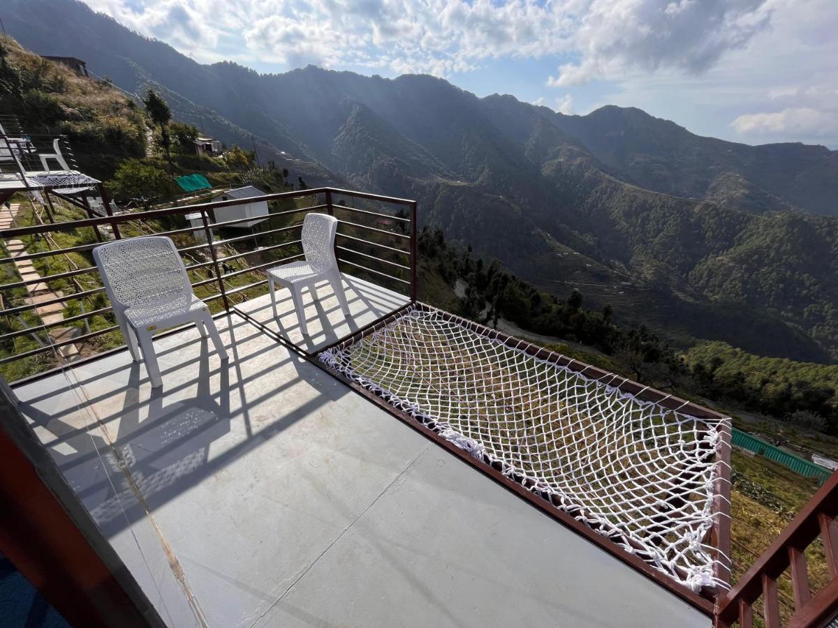Nivriti Stays Kanatal Buitenkant foto