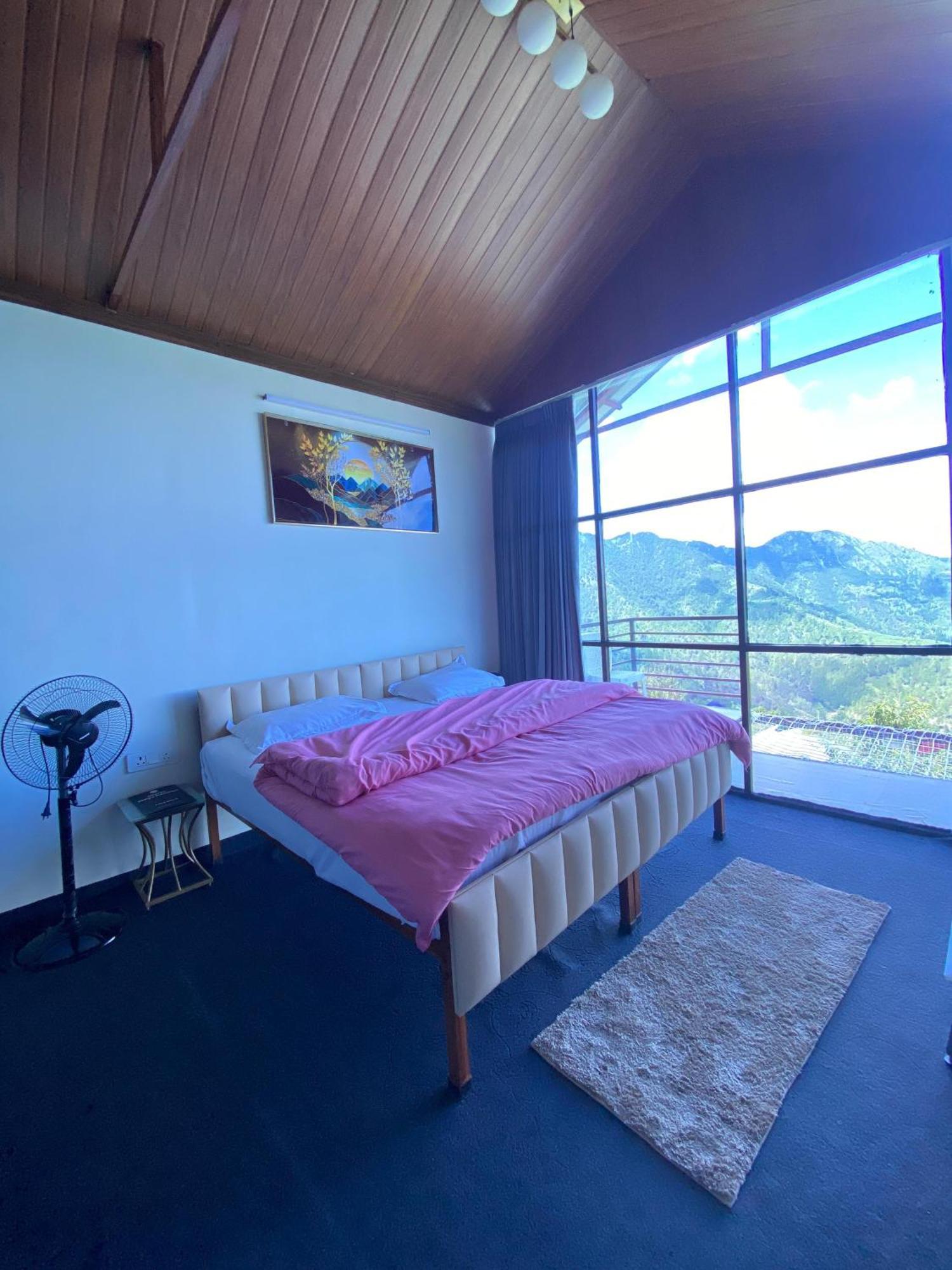 Nivriti Stays Kanatal Buitenkant foto
