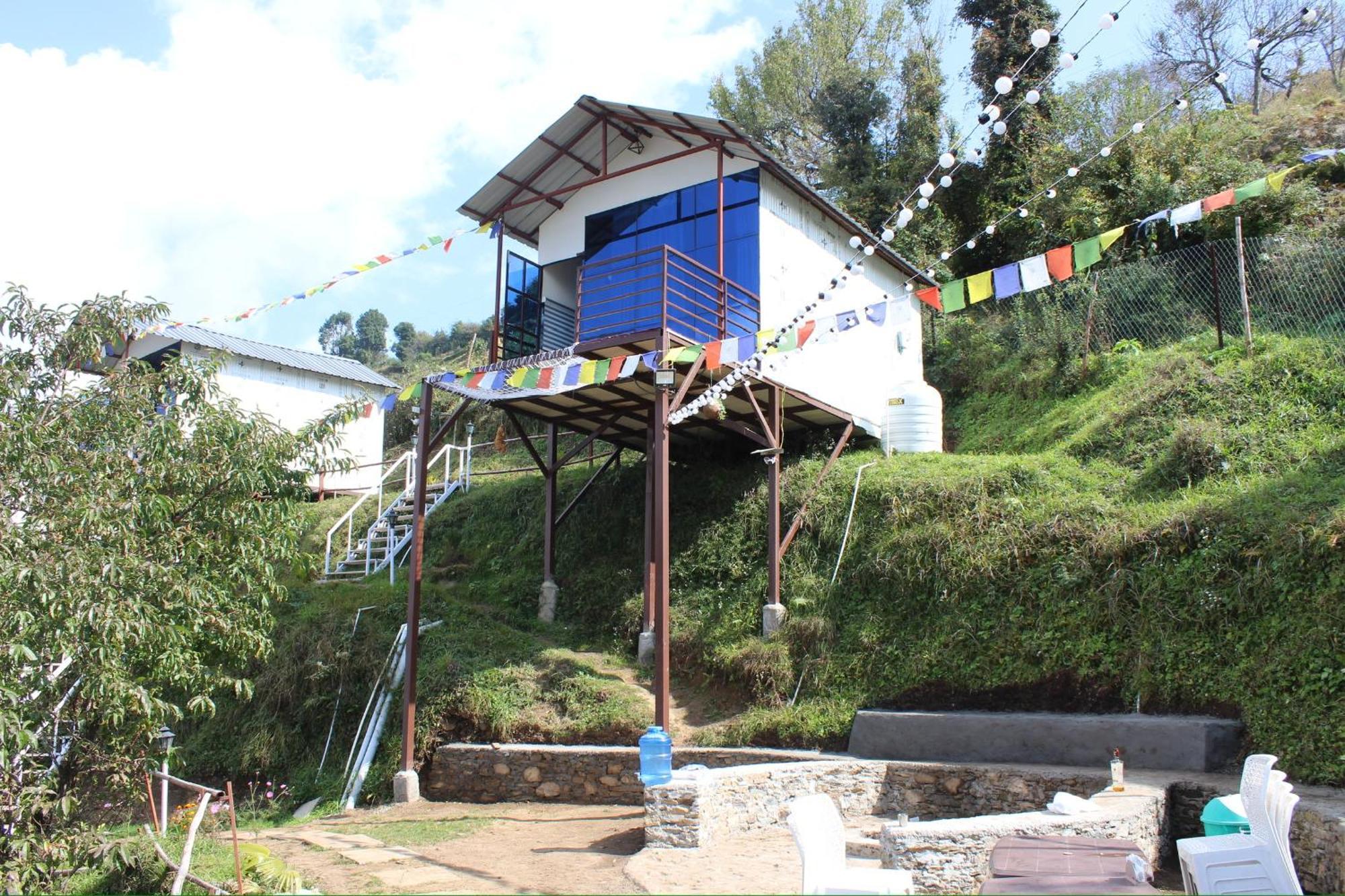 Nivriti Stays Kanatal Buitenkant foto