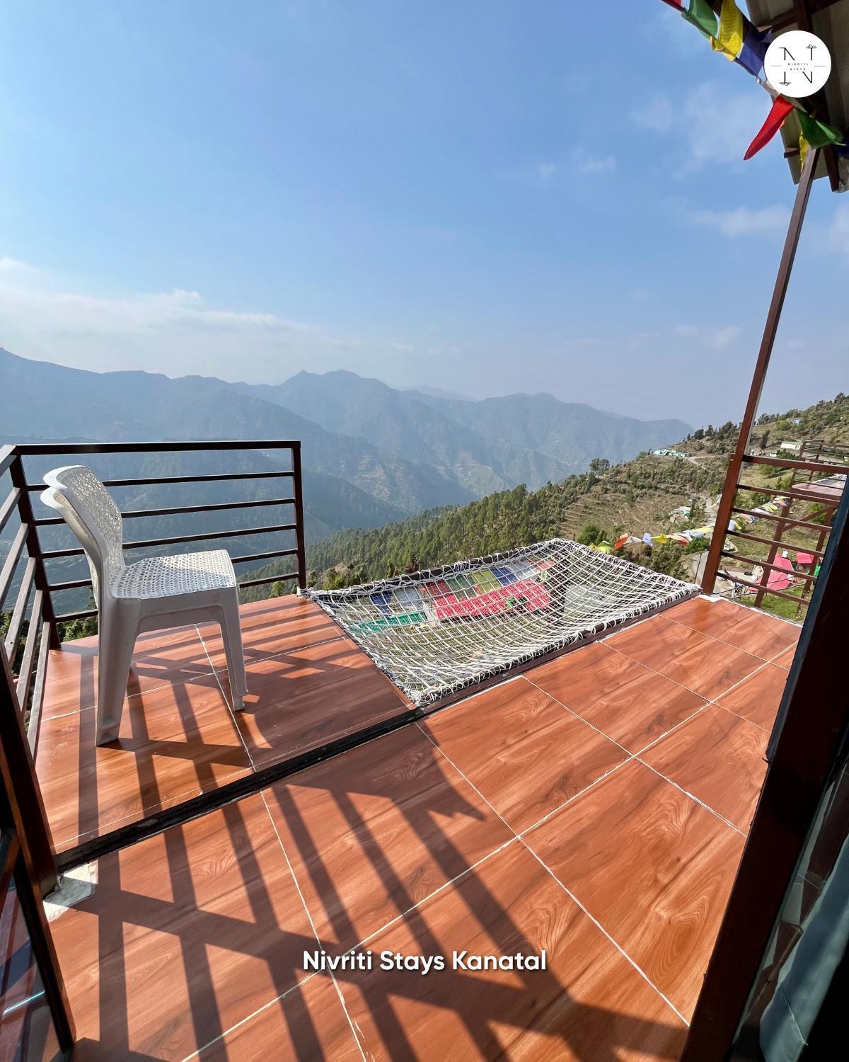 Nivriti Stays Kanatal Buitenkant foto